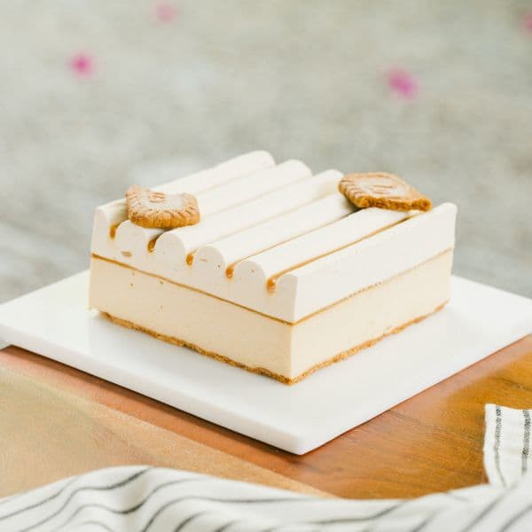 Biscoff Cream Cake
